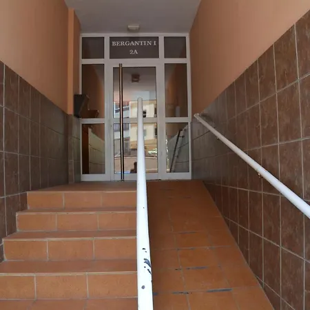 Salitre Con Aire Acondicionado Puertito de Güímar